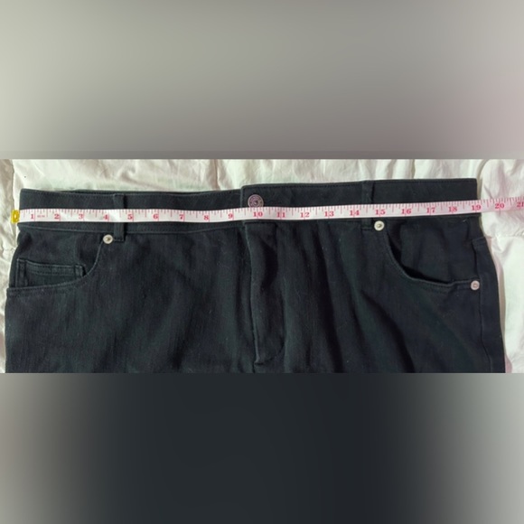 Isaac Mizrahi Live! Petite Knit Denim Wide Leg Pants -Black-w/pocket 20W - Picture 6 of 10